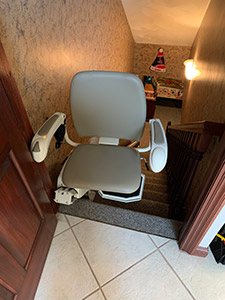 Stair lift Collinsville IL swiveled